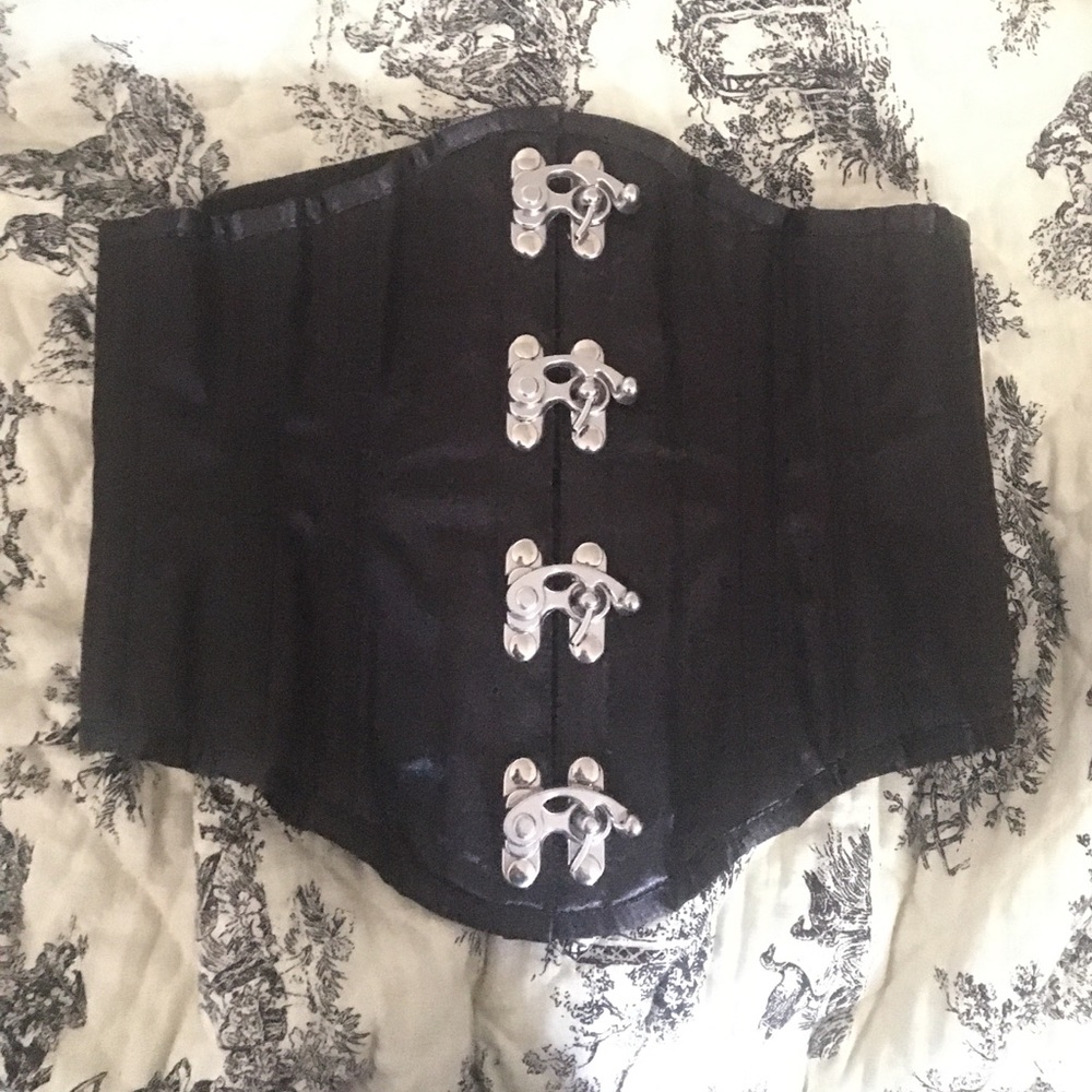 Elegant Black Underbust Corset